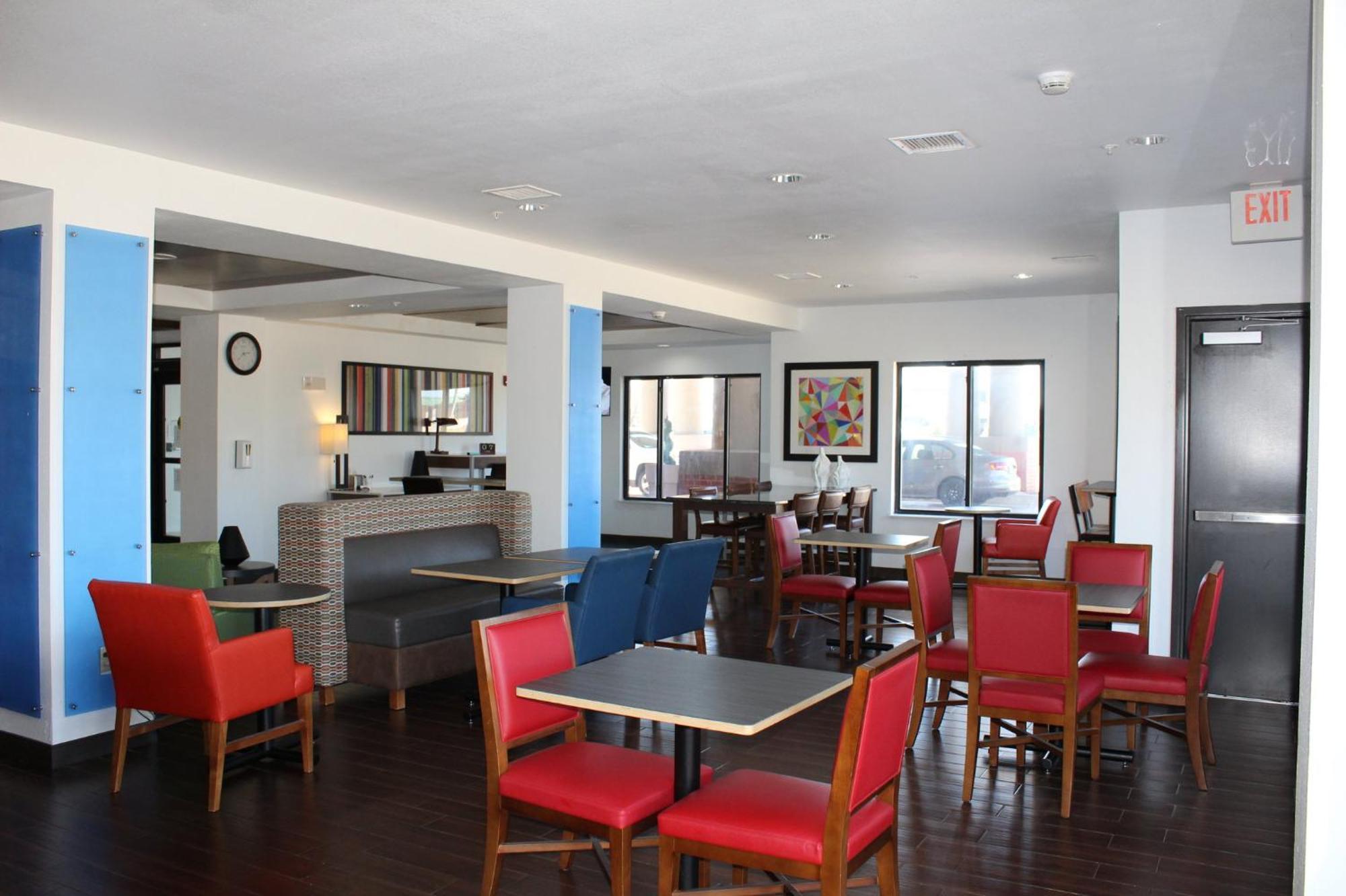Holiday Inn Express Ponca City By Ihg מראה חיצוני תמונה